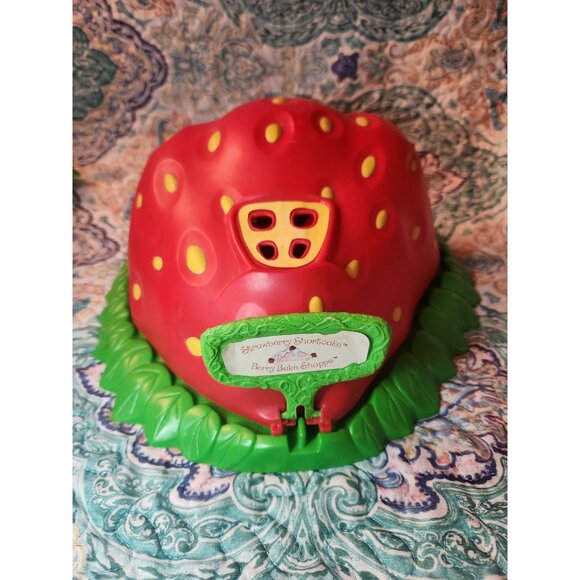 Strawberry Shortcake Berry Bake Shoppe Playset 1980 - Picture 2 of 4